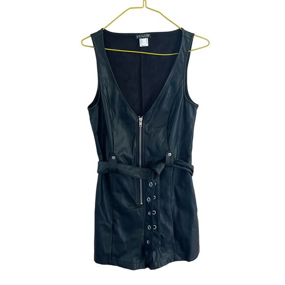 Venus Size 4‎ Black Faux Leather Romper-Grunge Exposed Zipper V-Neck Self Tie - Picture 1 of 9